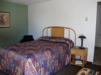 Motel De La Riviere Saint-Felicien Bagian luar foto